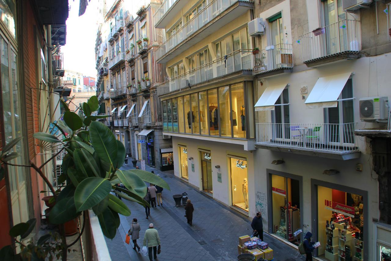 Chiaia Relax Bed & Breakfast Napoli Oda fotoğraf